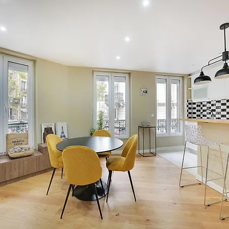 Superb 2bdr 5p Pere Lachaise Tenon Apartment Paris